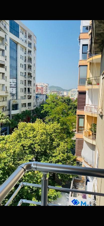 Lilo'S Place Тирана Экстерьер фото